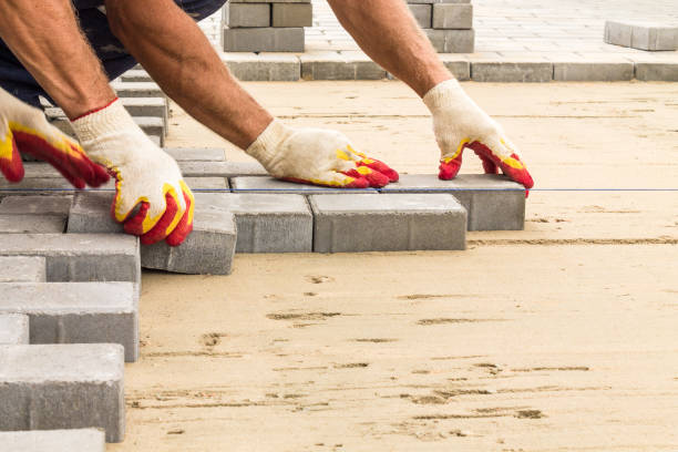 Best Driveway Paving Contractor  in Lawrencevle, IL